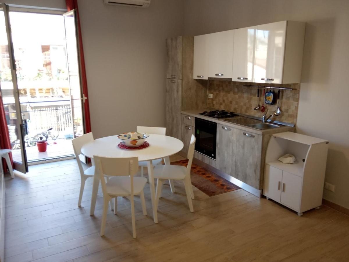 Mondello Beach Sarah House Apartment Palermo Exterior photo